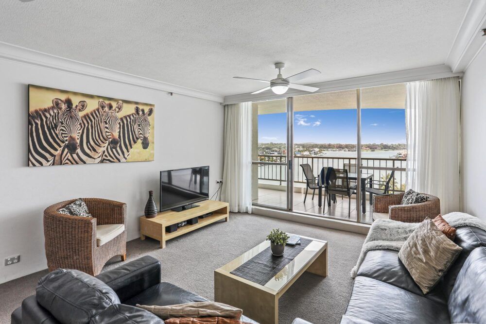 Surfers Paradise Waterfront Accommodation